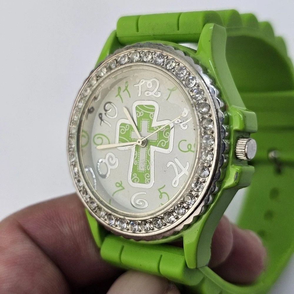 Women's Watch 38MM White‎ Dial Cross on Dial Religious Green Bands New Battery
